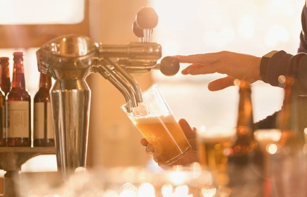 Comment les centrifugeuses à bière améliorent la qualité et le rendement de la bière